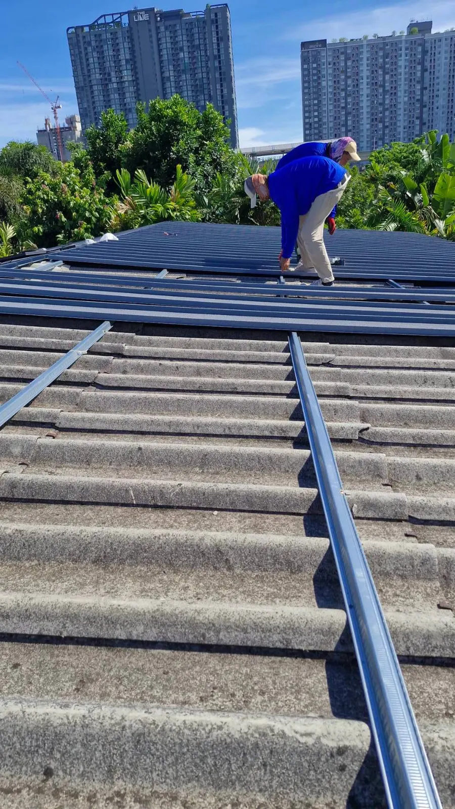 ติดตั้งแบบ Double Roof ทับหลังคาเดิม
